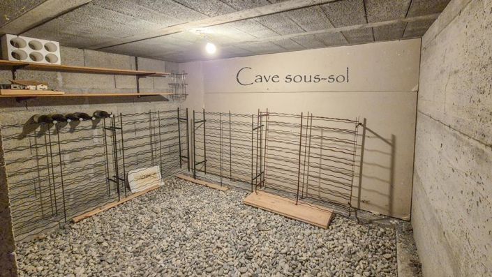 Image No.19-5 Bed House for sale