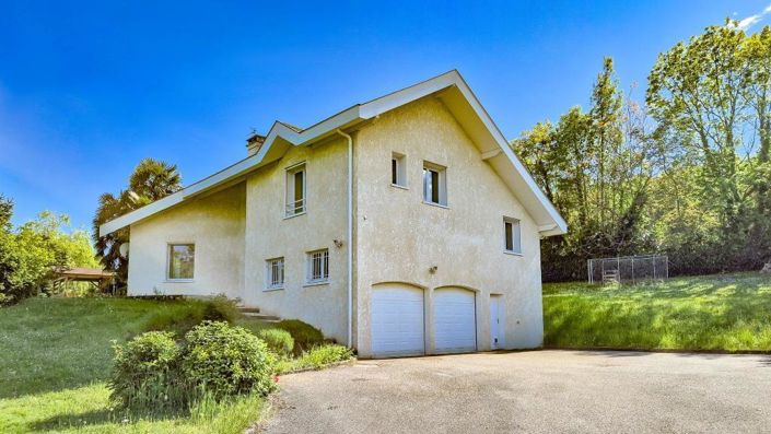 Image No.2-5 Bed House for sale