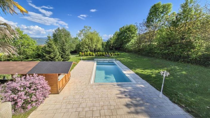 Image No.3-5 Bed House for sale