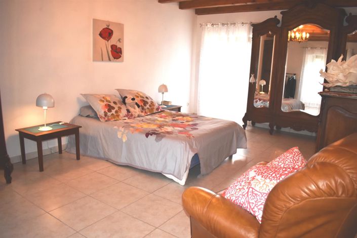 Image No.16-3 Bed House for sale