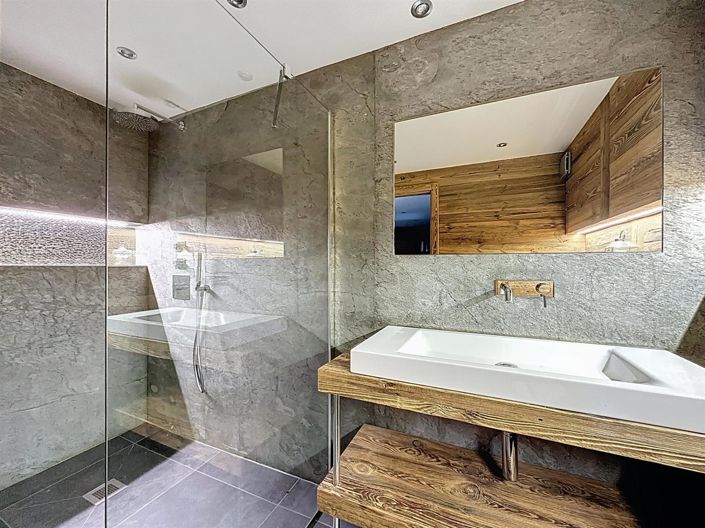 Image No.14-5 Bed House for sale