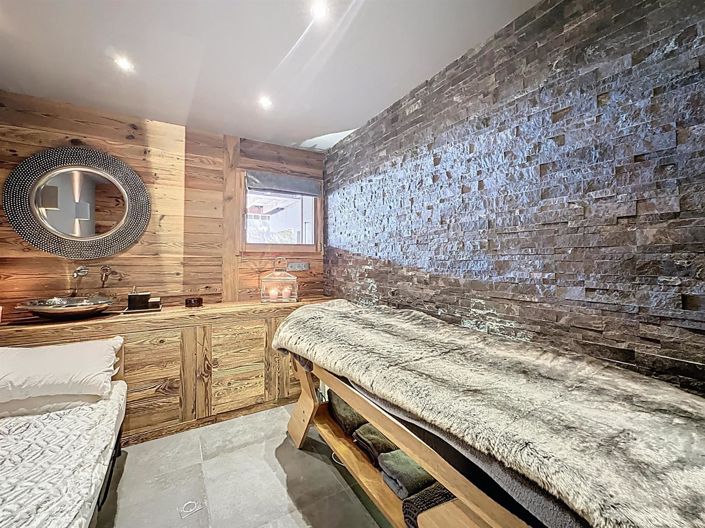 Image No.23-5 Bed House for sale