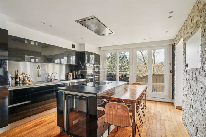 Image No.3-3 Bed Apartment for sale