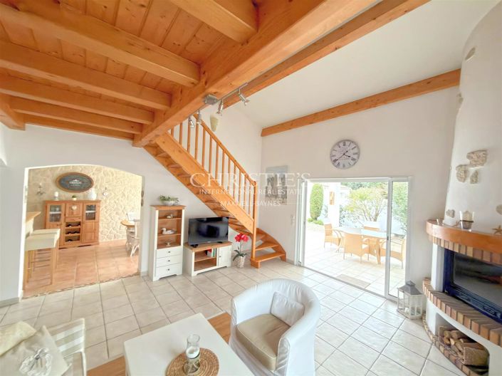 Image No.13-3 Bed House for sale