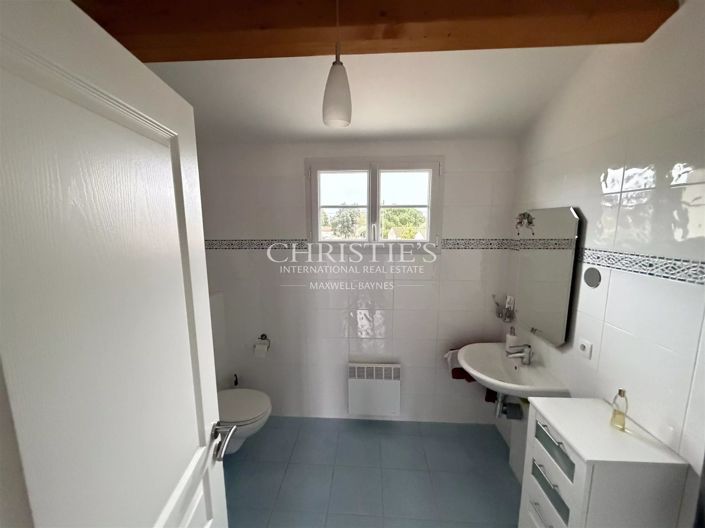 Image No.22-3 Bed House for sale
