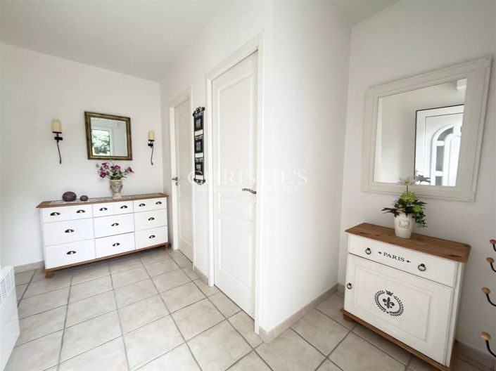 Image No.6-3 Bed House for sale
