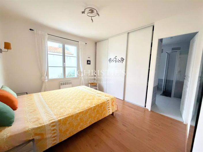 Image No.8-3 Bed House for sale