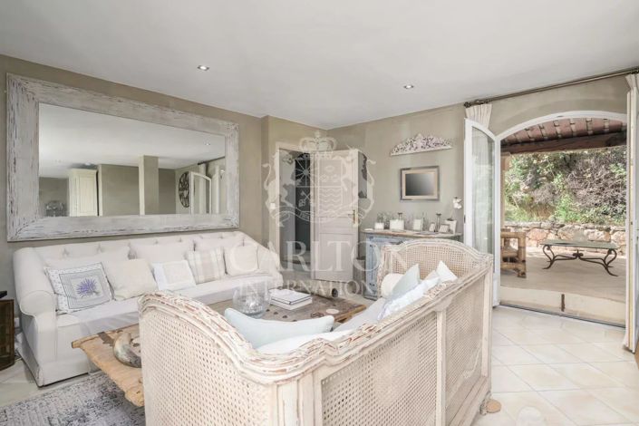 Image No.15-4 Bed House for sale