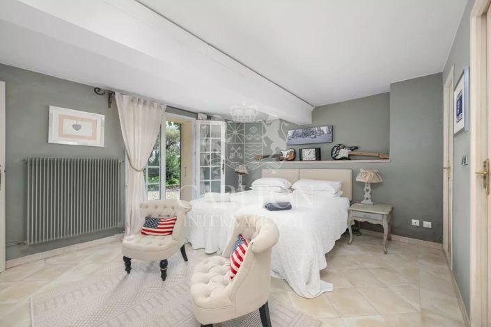 Image No.21-4 Bed House for sale