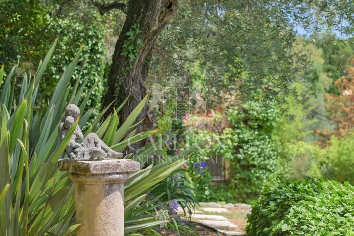 Image No.28-4 Bed House for sale