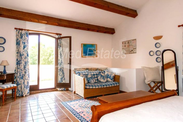 Image No.10-4 Bed House for sale