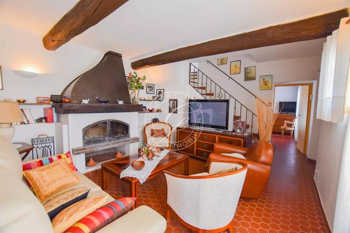 Image No.10-4 Bed House for sale