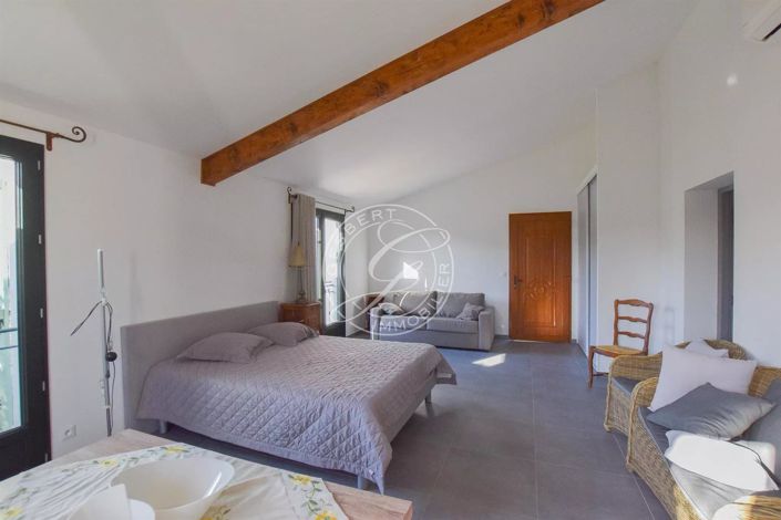 Image No.28-4 Bed House for sale