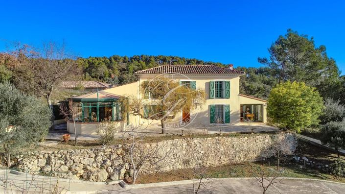 Image No.8-4 Bed House for sale