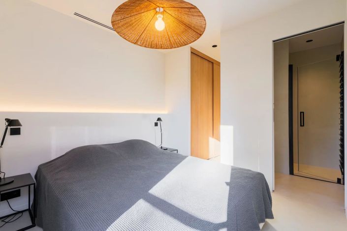 Image No.17-2 Bed House for sale