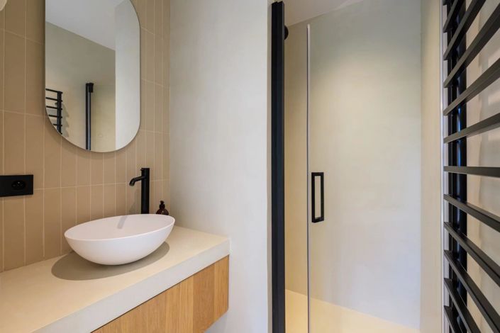 Image No.18-2 Bed House for sale