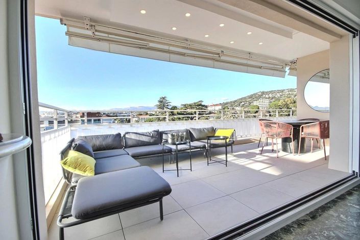 Image No.24-3 Bed Apartment for sale