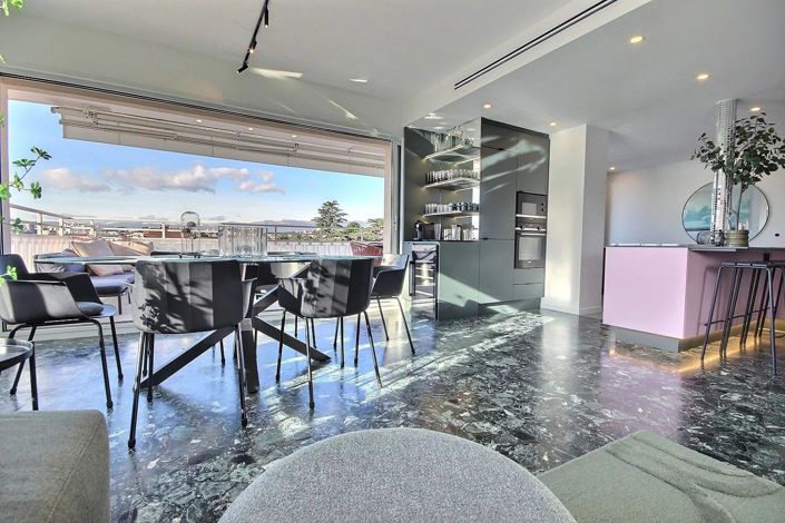 Image No.25-3 Bed Apartment for sale