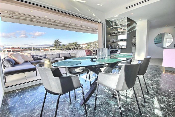 Image No.28-3 Bed Apartment for sale