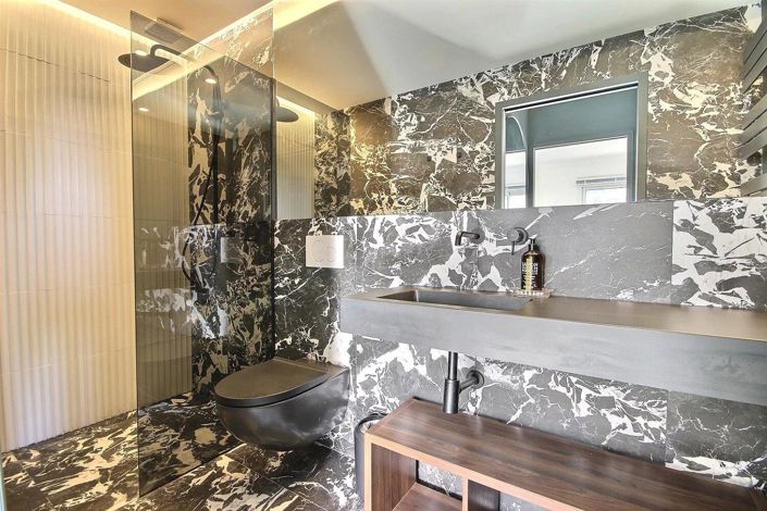 Image No.9-3 Bed Apartment for sale