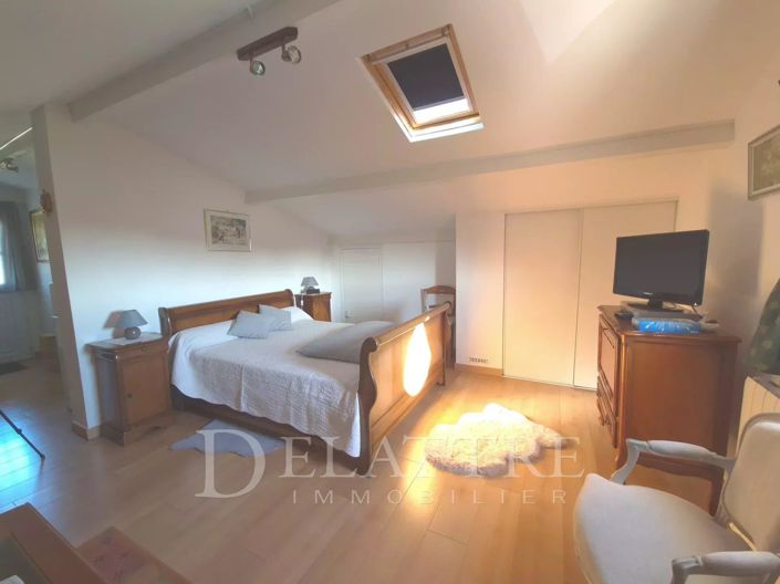 Image No.11-3 Bed House for sale