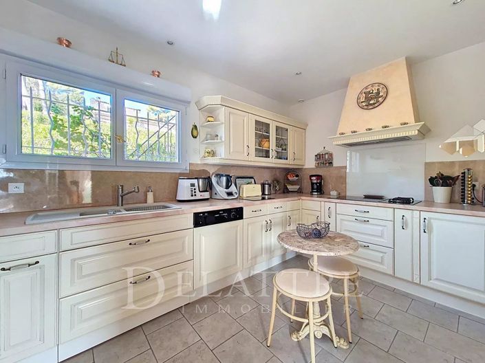 Image No.7-3 Bed House for sale