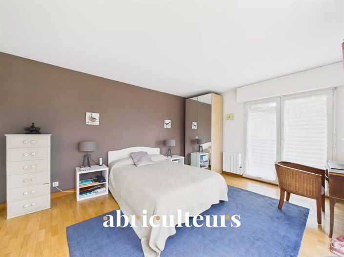 Image No.10-4 Bed Apartment for sale