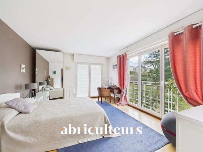 Image No.9-4 Bed Apartment for sale