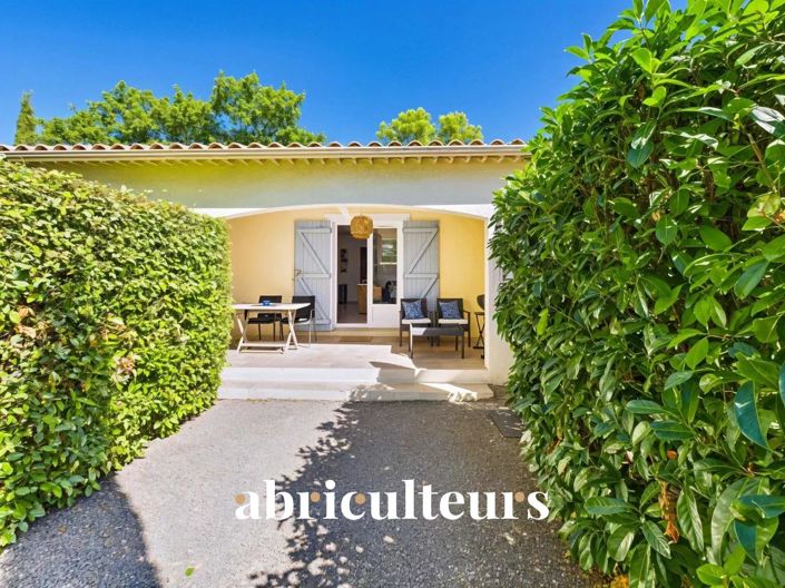 Image No.14-8 Bed House for sale