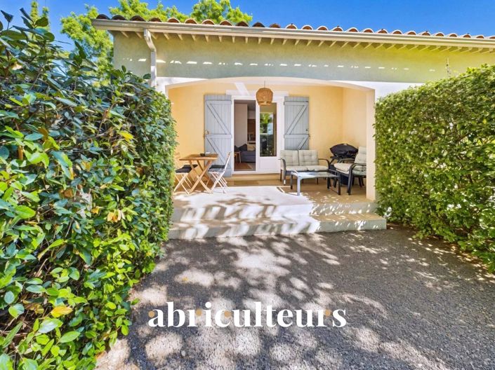 Image No.17-8 Bed House for sale