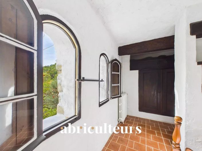 Image No.12-6 Bed House for sale