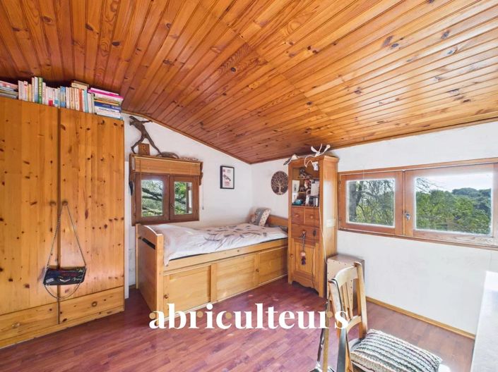 Image No.13-6 Bed House for sale