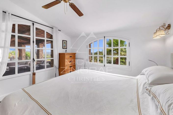 Image No.9-8 Bed House for sale