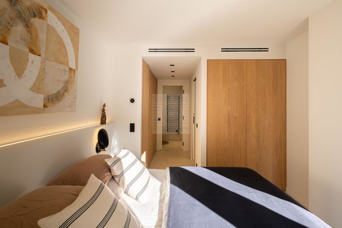 Image No.7-2 Bed House for sale