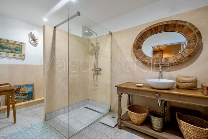 Image No.23-4 Bed House for sale