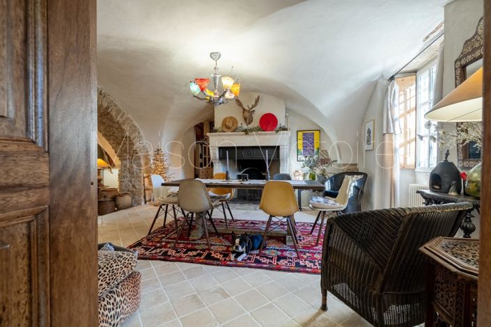 Image No.8-4 Bed House for sale