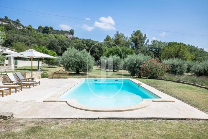 Image No.12-7 Bed House for sale