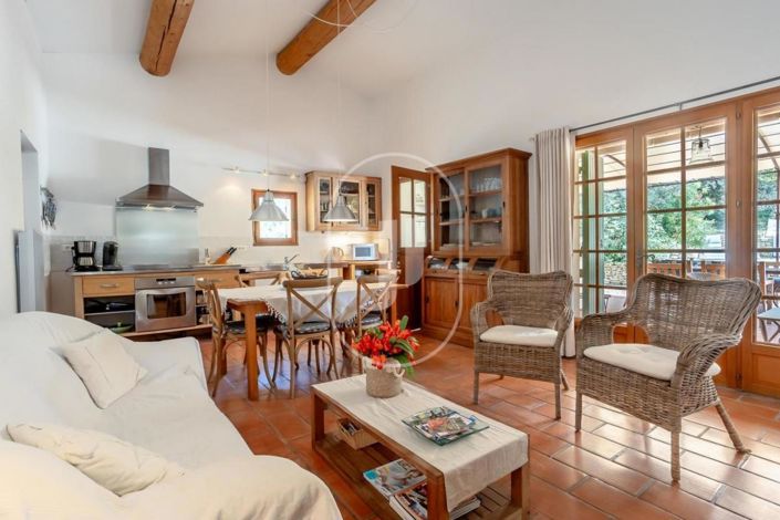 Image No.6-7 Bed House for sale