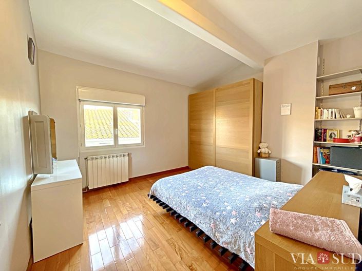 Image No.9-4 Bed Property for sale