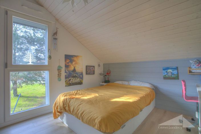 Image No.10-4 Bed House for sale