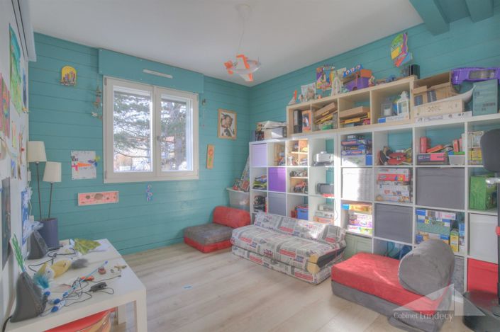 Image No.11-4 Bed House for sale