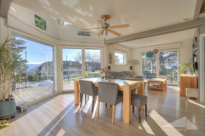 Image No.2-4 Bed House for sale