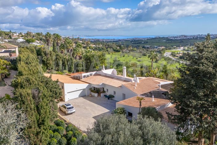 Image No.2-Maison de 5 chambres à vendre à Lagos