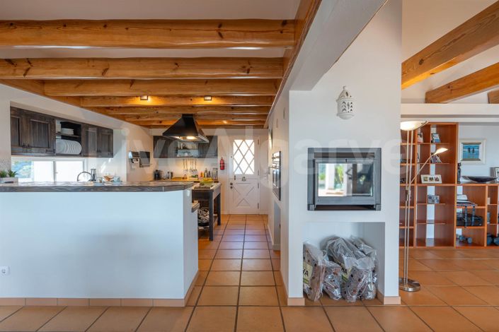 Image No.26-5 Bed House for sale