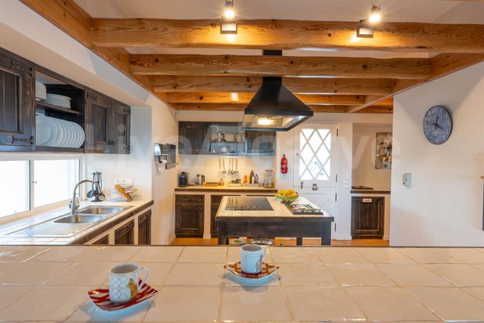 Image No.27-5 Bed House for sale