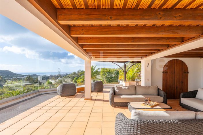 Image No.35-5 Bed House for sale