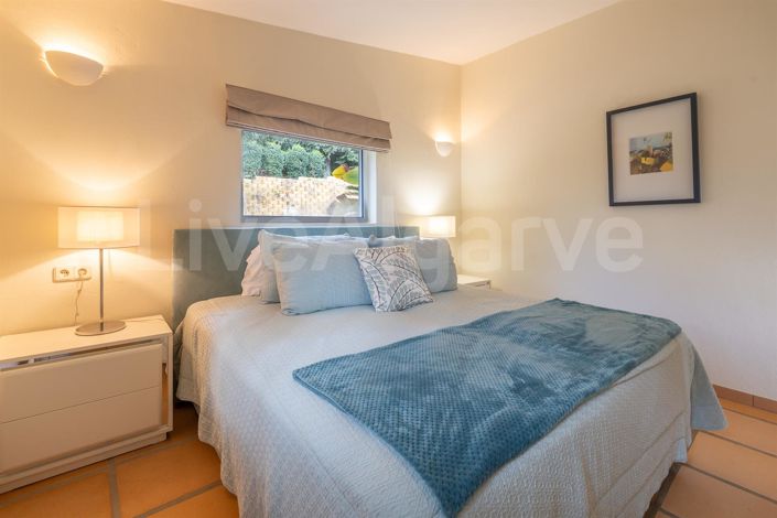 Image No.51-5 Bed House for sale