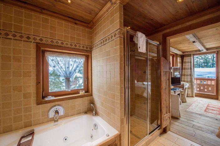 Image No.10-6 Bed House for sale