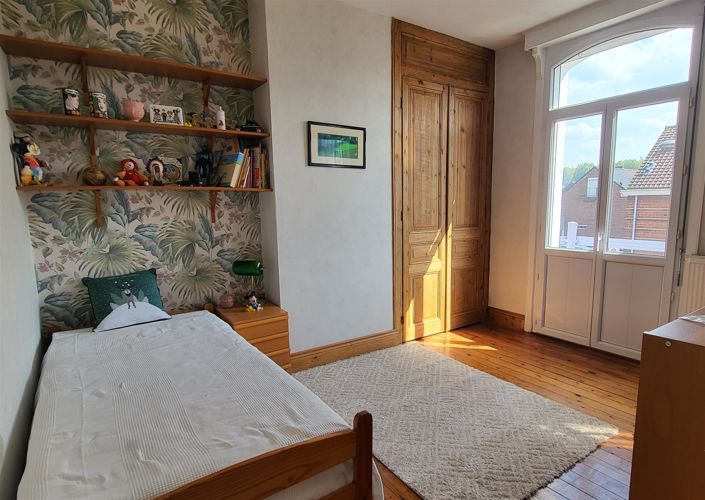 Image No.15-4 Bed House for sale