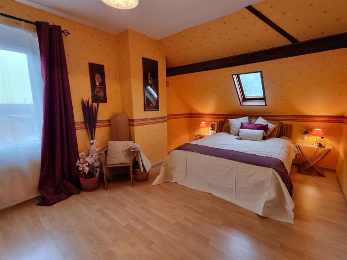 Image No.16-4 Bed House for sale